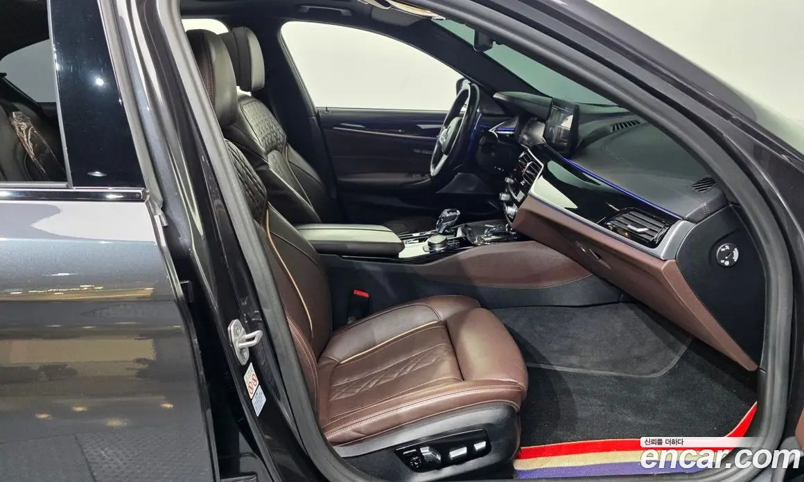 BMW 5 серия 2022 4.4 автомат (гидро), фото 16