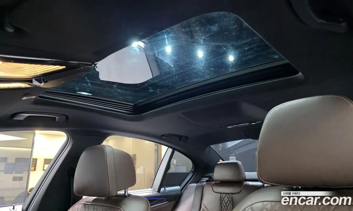 BMW 5 серия 2022 4.4 автомат (гидро), фото 23