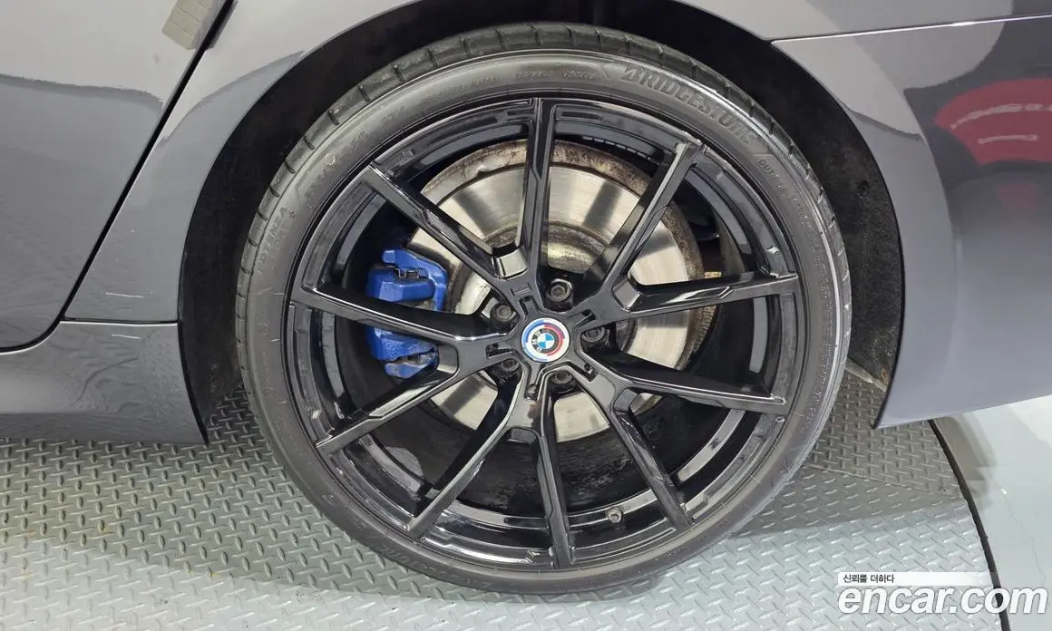 BMW 5 серия 2022 4.4 автомат (гидро), фото 6