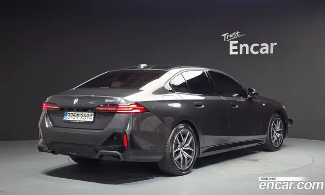 BMW 5 серия 2025 2.0 автомат (гидро), миниатюра 2