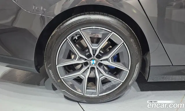 BMW 5 серия 2025 2.0 автомат (гидро), миниатюра 5