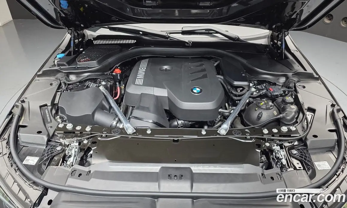 BMW 5 серия 2025 2.0 автомат (гидро), фото 6