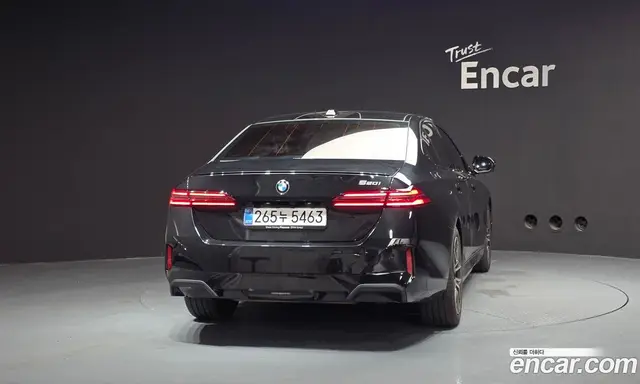 BMW 5 серия 2025 2.0 автомат (гидро), миниатюра 4 BMW 5 серия 2025 2.0 автомат (гидро), миниатюра 4