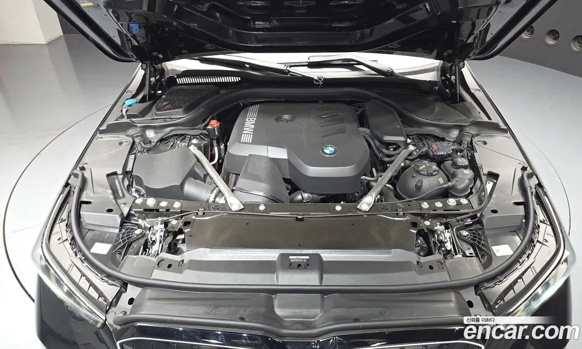 BMW 5 серия 2025 2.0 автомат (гидро), фото 6 BMW 5 серия 2025 2.0 автомат (гидро), фото 6
