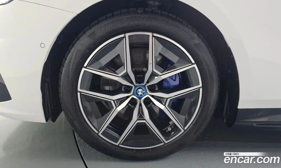 BMW i5 2025 0.2 автомат (гидро), фото 4