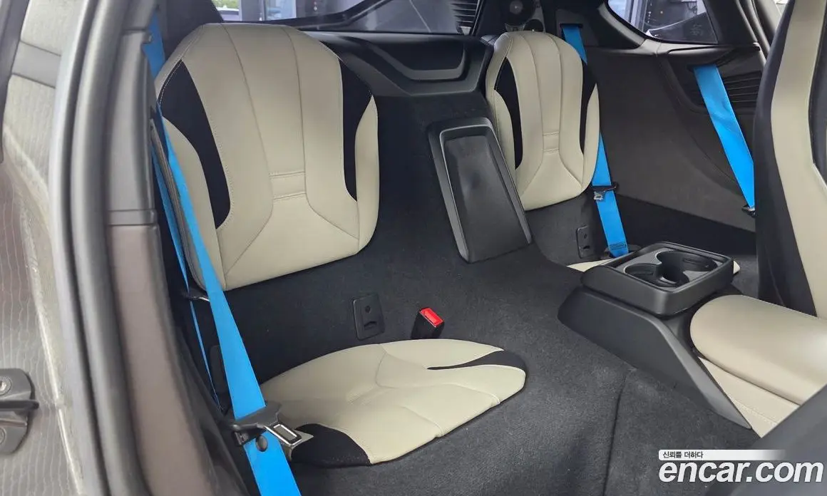 BMW i8 2015 1.5 автомат (гидро), фото 12 BMW i8 2015 1.5 автомат (гидро), фото 12
