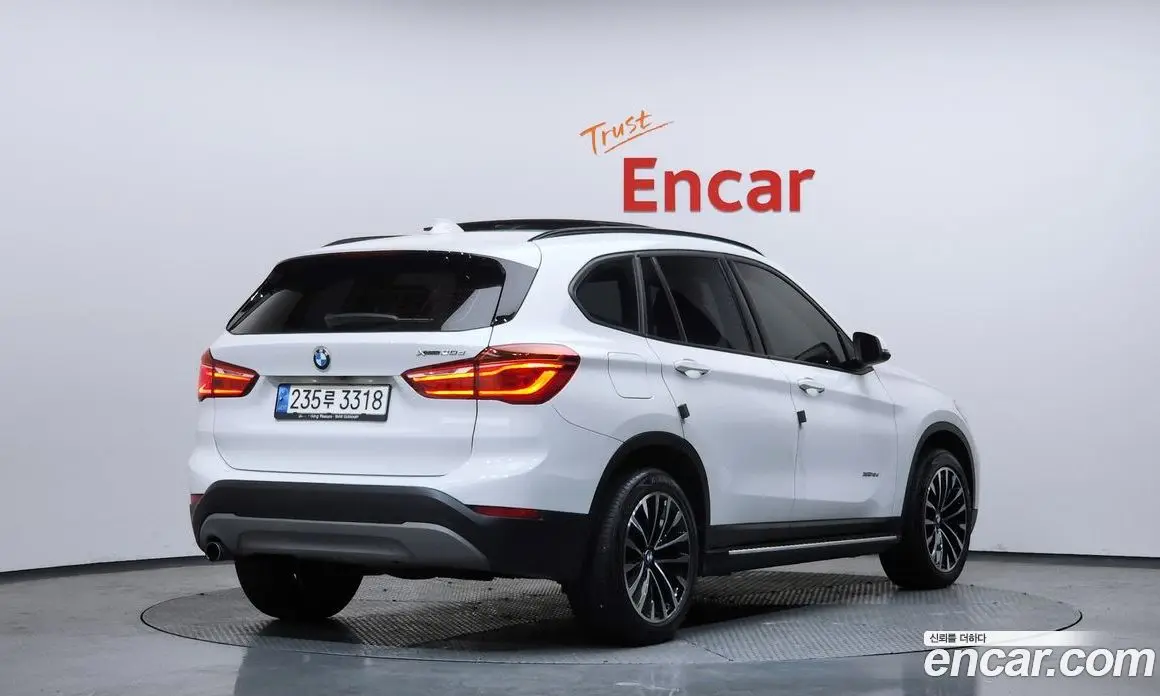 BMW X1 2016 2.0 автомат (гидро), фото 2 BMW X1 2016 2.0 автомат (гидро), фото 2