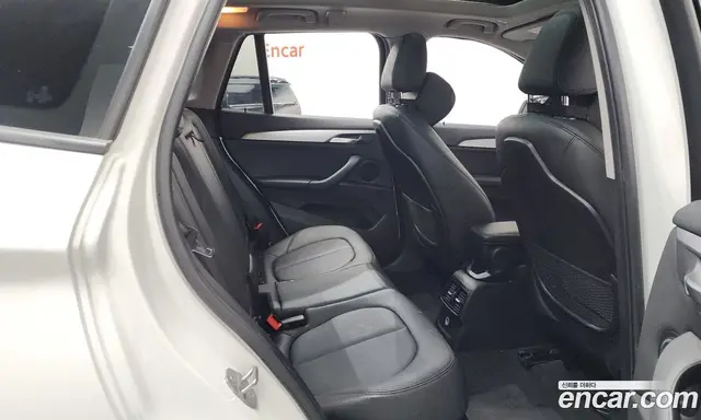 BMW X1 2016 2.0 автомат (гидро), миниатюра 12