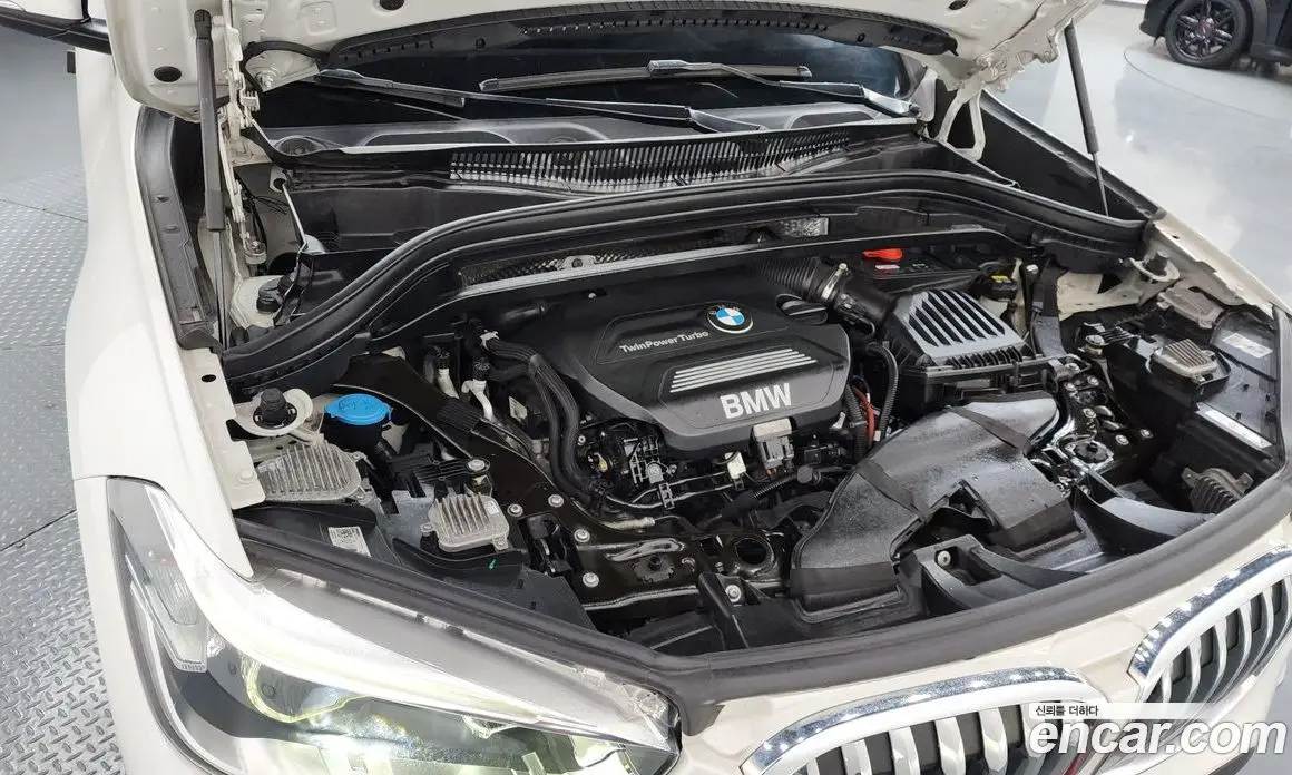 BMW X1 2016 2.0 автомат (гидро), фото 6 BMW X1 2016 2.0 автомат (гидро), фото 6