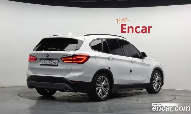 BMW X1 2016 2.0 автомат (гидро), миниатюра 2