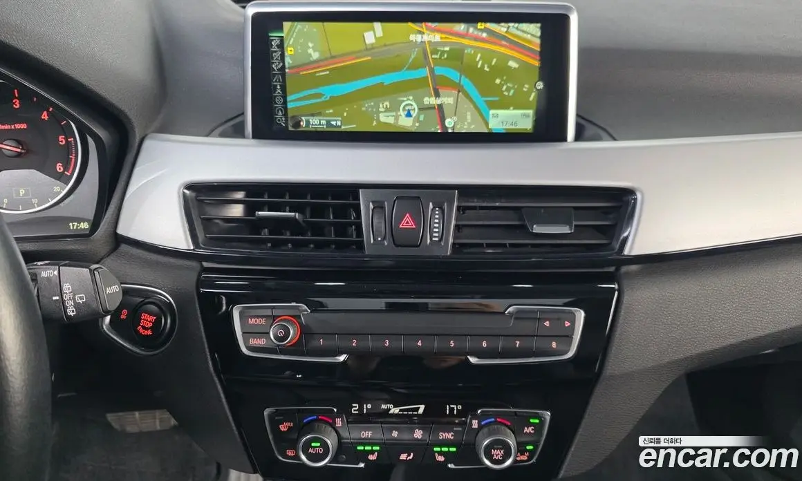 BMW X1 2016 2.0 автомат (гидро), фото 15