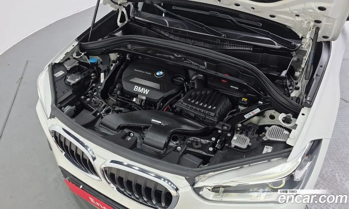 BMW X1 2016 2.0 автомат (гидро), фото 6