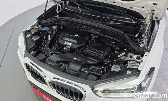 BMW X1 2016 2.0 автомат (гидро), миниатюра 6