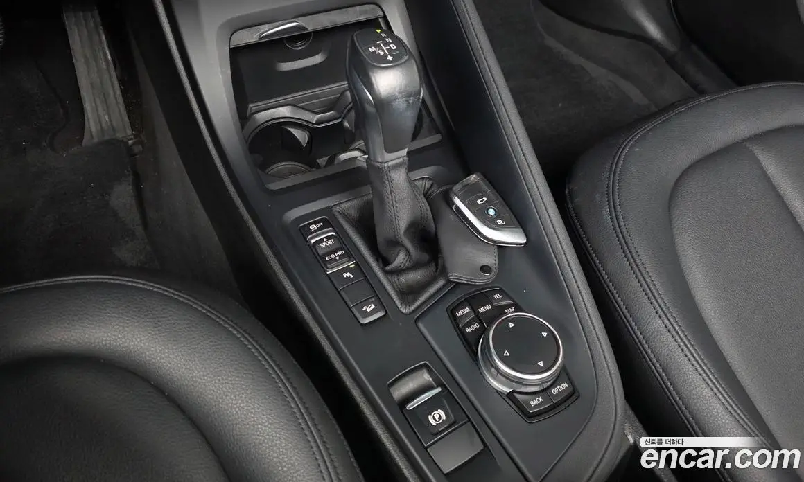 BMW X1 2016 2.0 автомат (гидро), фото 9