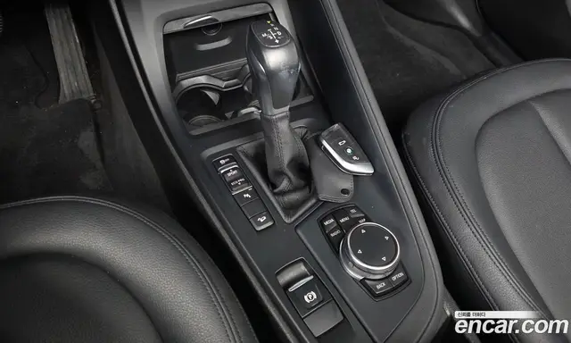 BMW X1 2016 2.0 автомат (гидро), миниатюра 9
