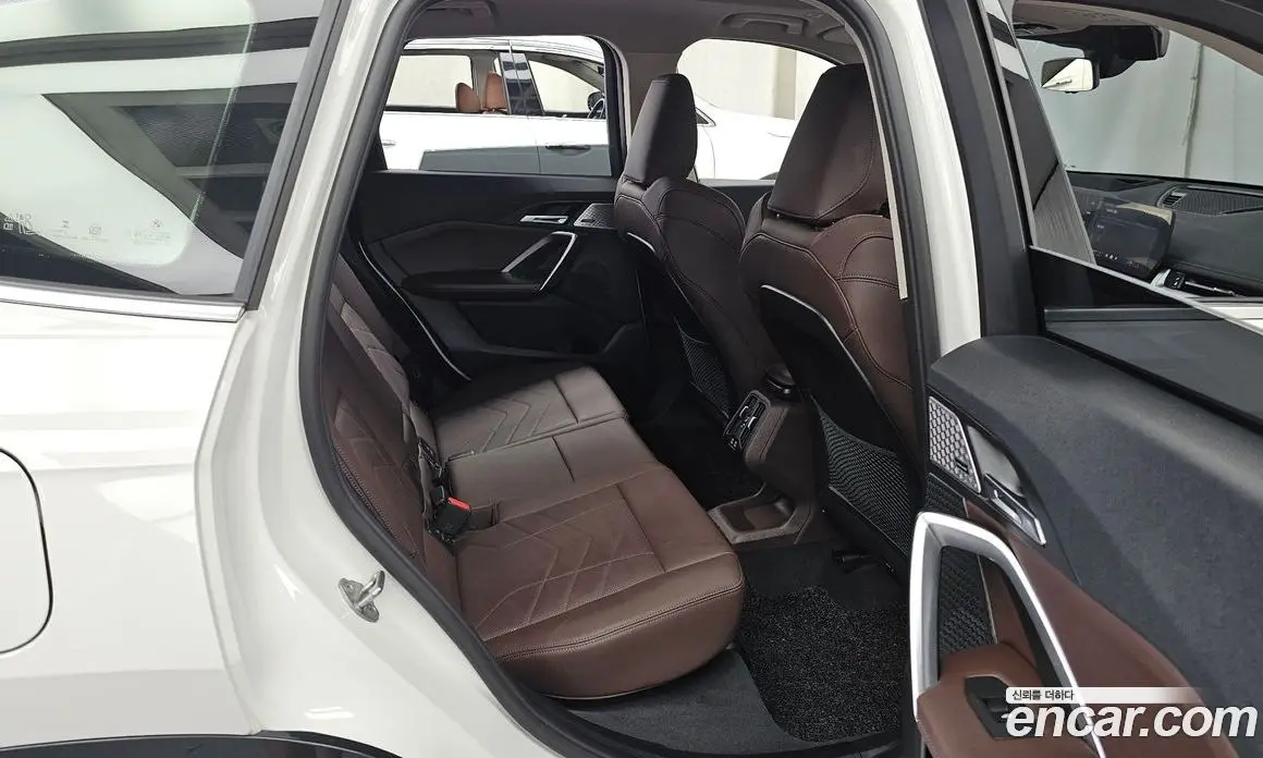 BMW X1 2024 2.0 автомат (гидро), фото 18