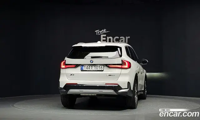 BMW X1 2024 2.0 автомат (гидро), миниатюра 4