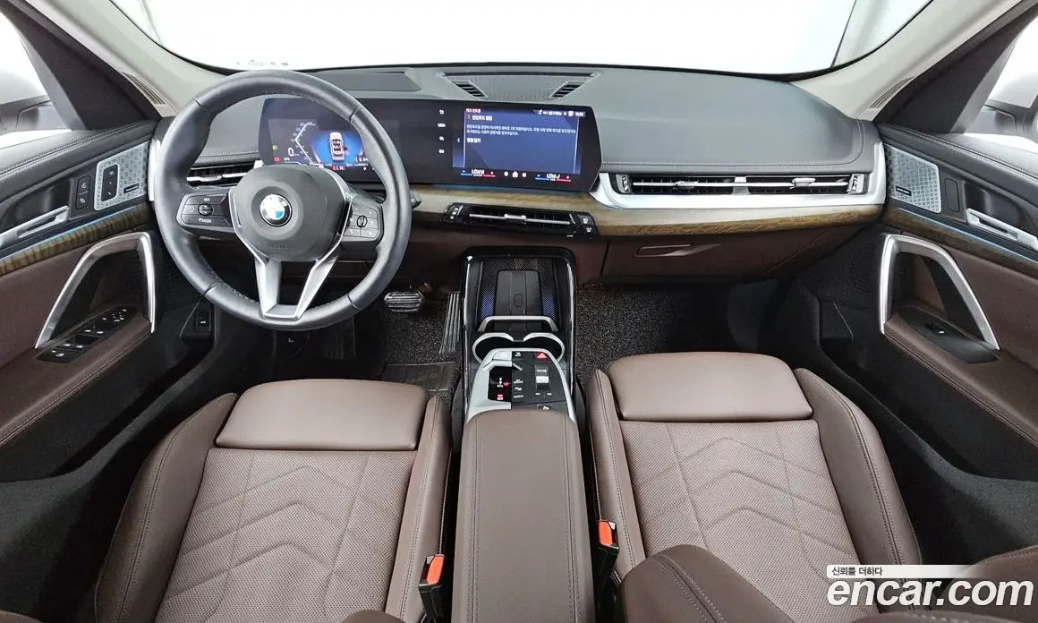 BMW X1 2024 2.0 автомат (гидро), фото 10