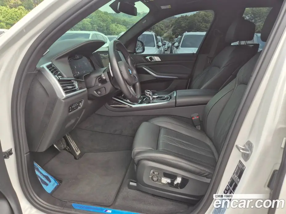 BMW X7 2021 3.0 автомат (гидро), фото 14