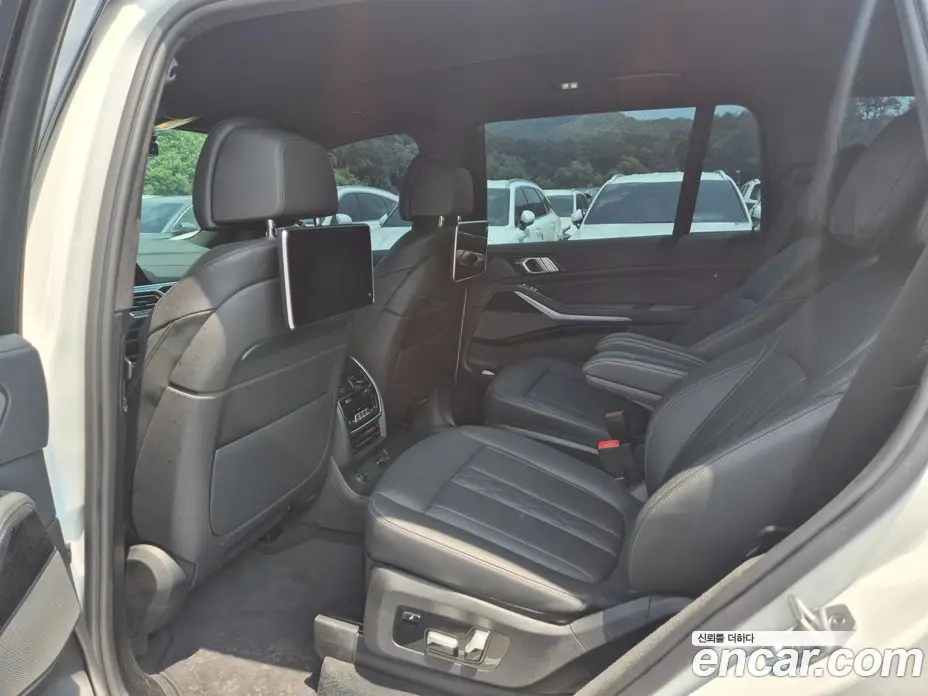 BMW X7 2021 3.0 автомат (гидро), фото 15