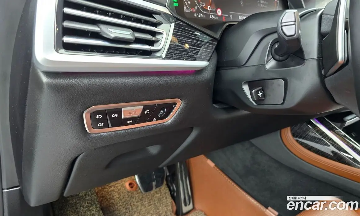 BMW X7 2021 3.0 автомат (гидро), фото 27