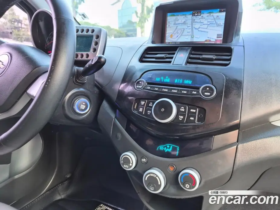 Chevrolet Spark 2011 1.0 автомат (гидро), фото 13