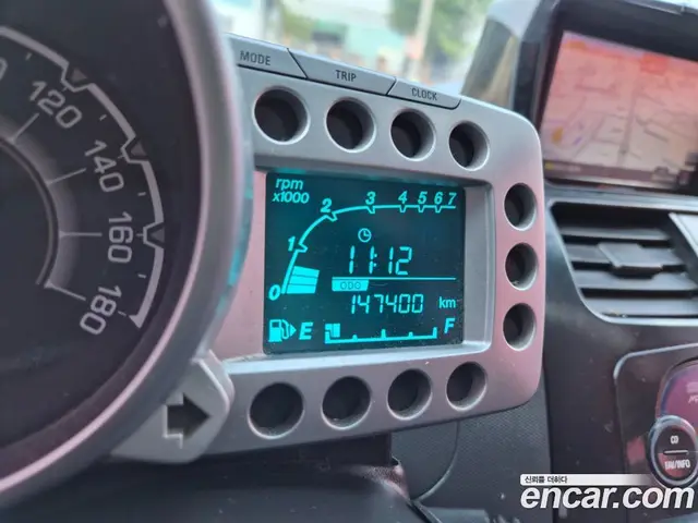 Chevrolet Spark 2011 1.0 автомат (гидро), миниатюра 8