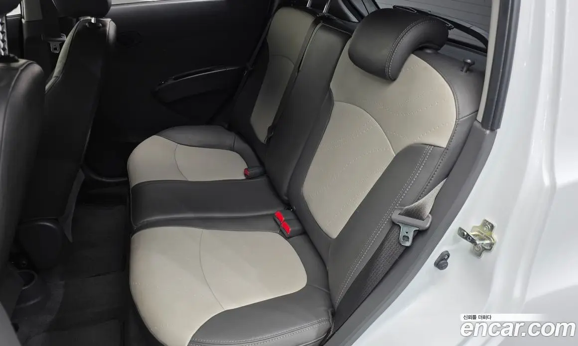 Chevrolet Spark 2014 1.0 автомат (гидро), фото 16 Chevrolet Spark 2014 1.0 автомат (гидро), фото 16