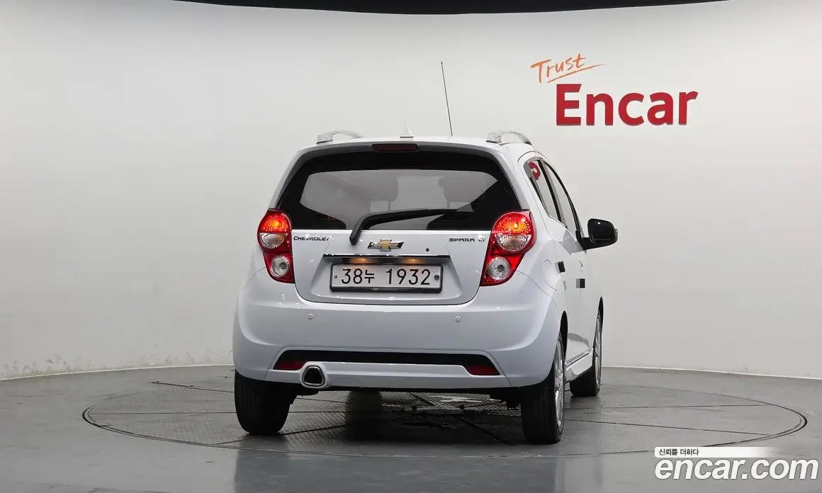 Chevrolet Spark 2014 1.0 автомат (гидро), фото 4 Chevrolet Spark 2014 1.0 автомат (гидро), фото 4