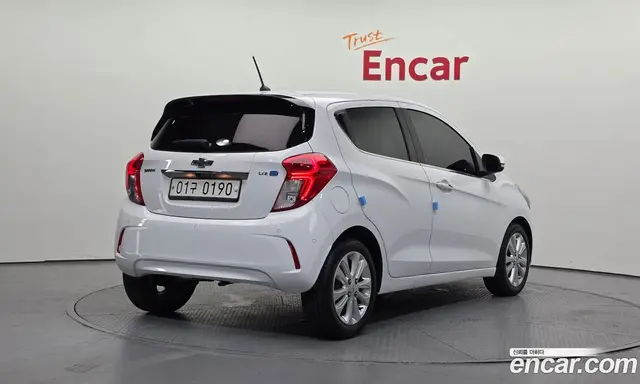 Chevrolet Spark 2016 1.0 автомат (гидро), миниатюра 2