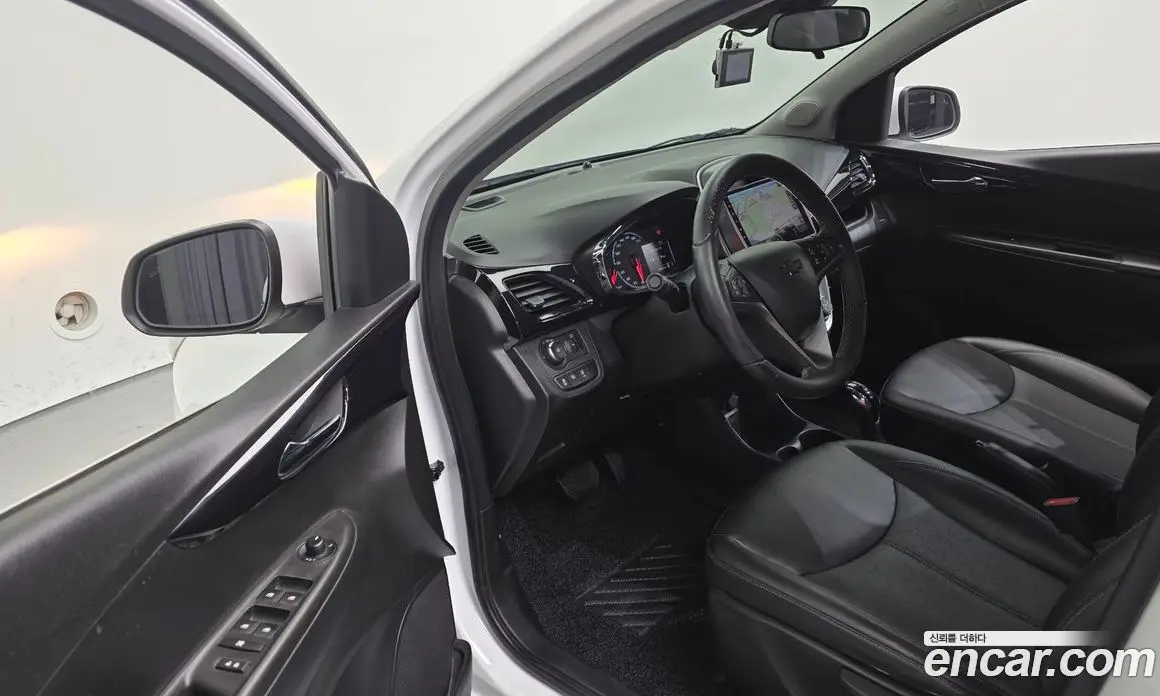 Chevrolet Spark 2016 1.0 автомат (гидро), фото 11
