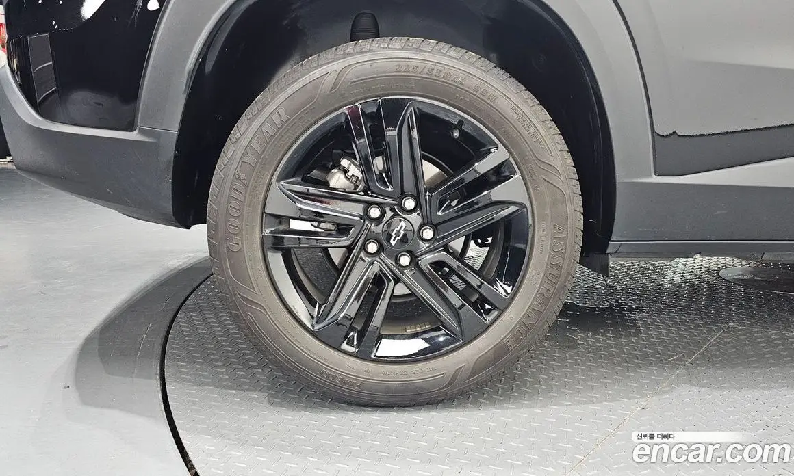 Chevrolet Trax 2023 1.2 автомат (гидро), фото 5