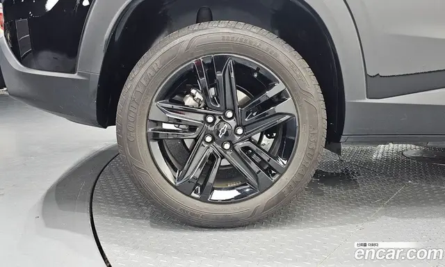 Chevrolet Trax 2023 1.2 автомат (гидро), миниатюра 5