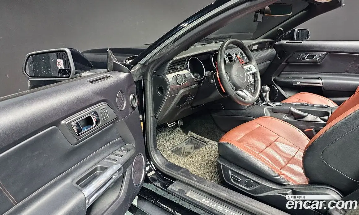 Ford Mustang 2017 2.3 автомат (гидро), фото 11