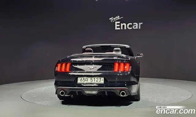 Ford Mustang 2017 2.3 автомат (гидро), миниатюра 4