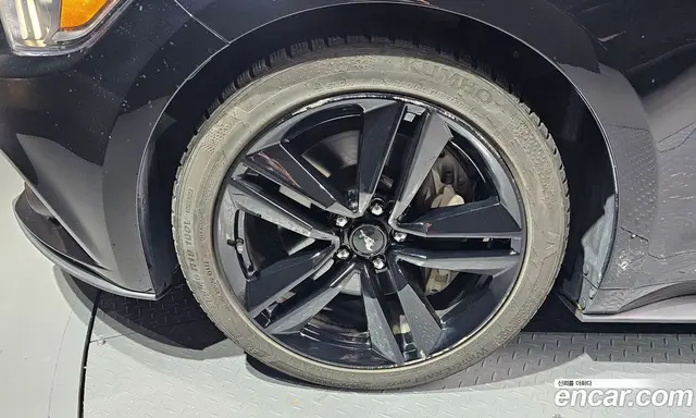 Ford Mustang 2017 2.3 автомат (гидро), миниатюра 5