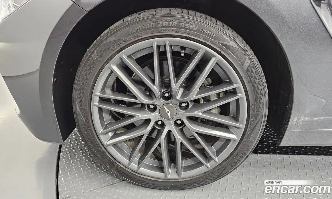 Genesis G70 2017 2.0 автомат (гидро), фото 5