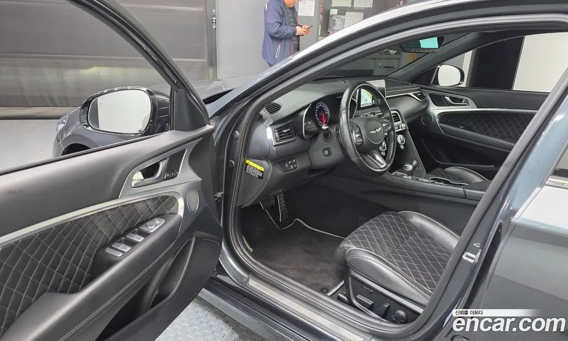 Genesis G70 2018 3.3 автомат (гидро), фото 10 Genesis G70 2018 3.3 автомат (гидро), фото 10