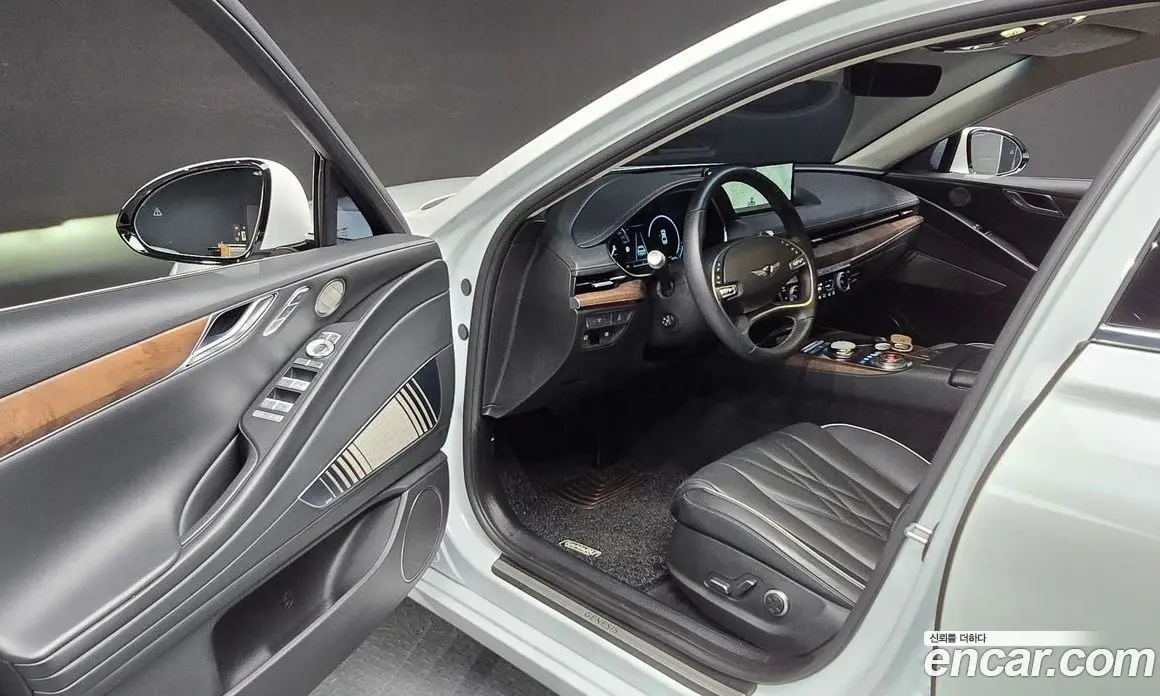 Genesis G80 2023 0.2 автомат (гидро), фото 12