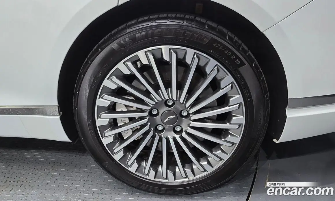 Genesis G80 2023 0.2 автомат (гидро), фото 6