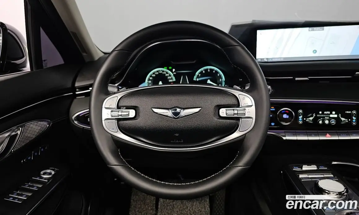 Genesis GV70 2023 2.5 автомат (гидро), фото 18 Genesis GV70 2023 2.5 автомат (гидро), фото 18