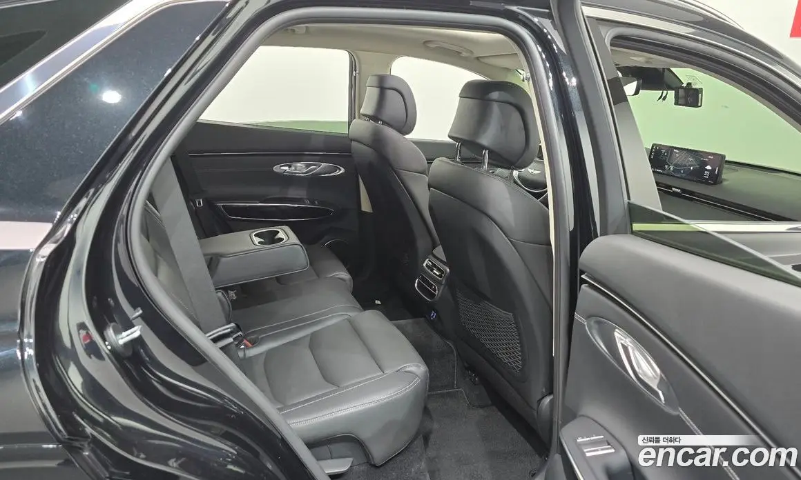 Genesis GV70 2023 2.2 автомат (гидро), фото 17