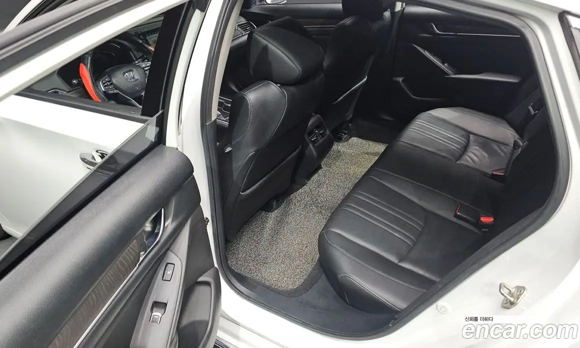 Honda Accord 2019 2.0 автомат (гидро), фото 16 Honda Accord 2019 2.0 автомат (гидро), фото 16
