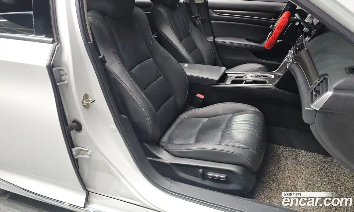 Honda Accord 2019 2.0 автомат (гидро), фото 17 Honda Accord 2019 2.0 автомат (гидро), фото 17
