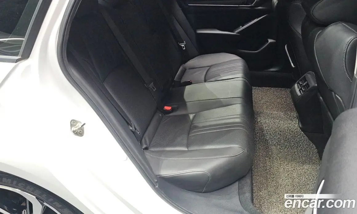 Honda Accord 2019 2.0 автомат (гидро), фото 18 Honda Accord 2019 2.0 автомат (гидро), фото 18