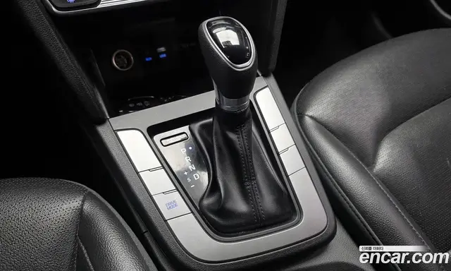 Hyundai Avante 2018 1.6 автомат (гидро), миниатюра 12