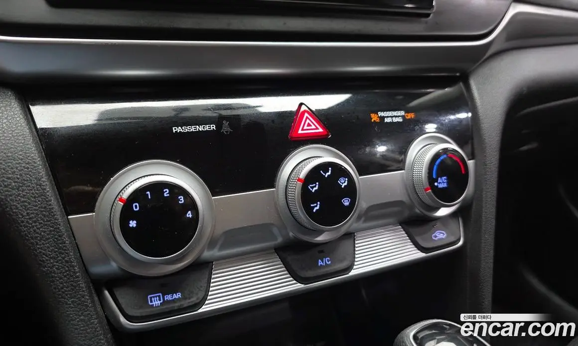 Hyundai Avante 2018 1.6 автомат (гидро), фото 24