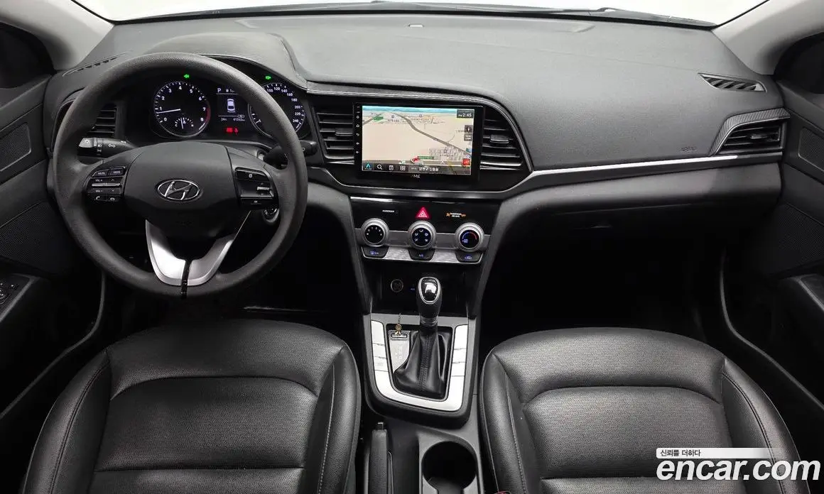 Hyundai Avante 2018 1.6 автомат (гидро), фото 10