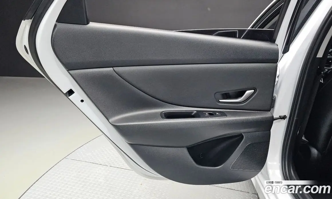 Hyundai Avante 2020 1.6 автомат (гидро), фото 15