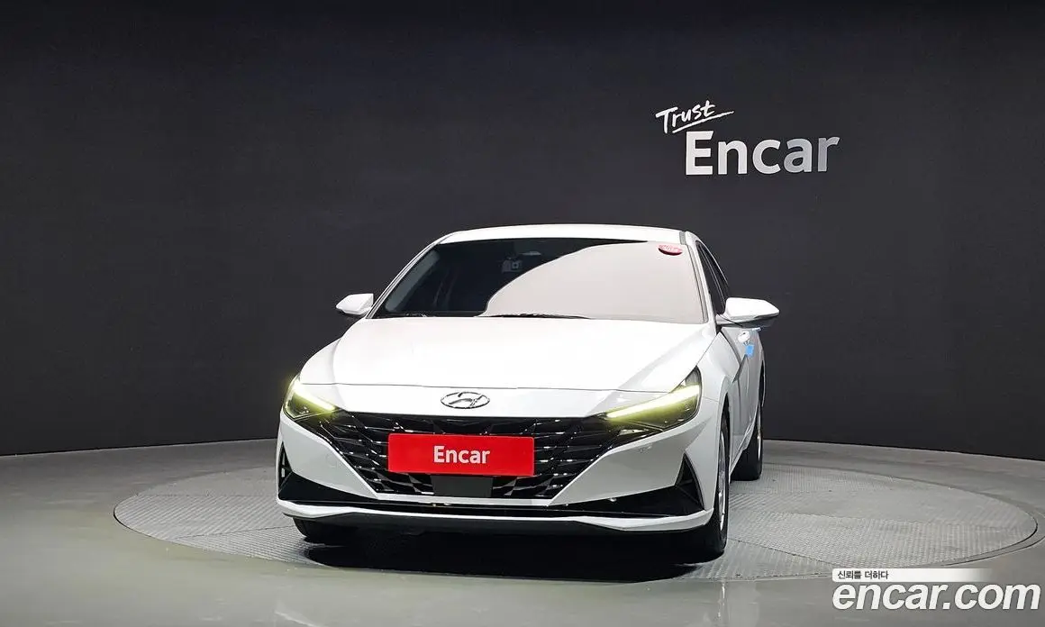 Hyundai Avante 2020 1.6 автомат (гидро), фото 3